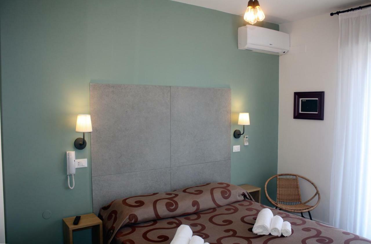 Hotel Helga كاوْرلي المظهر الخارجي الصورة